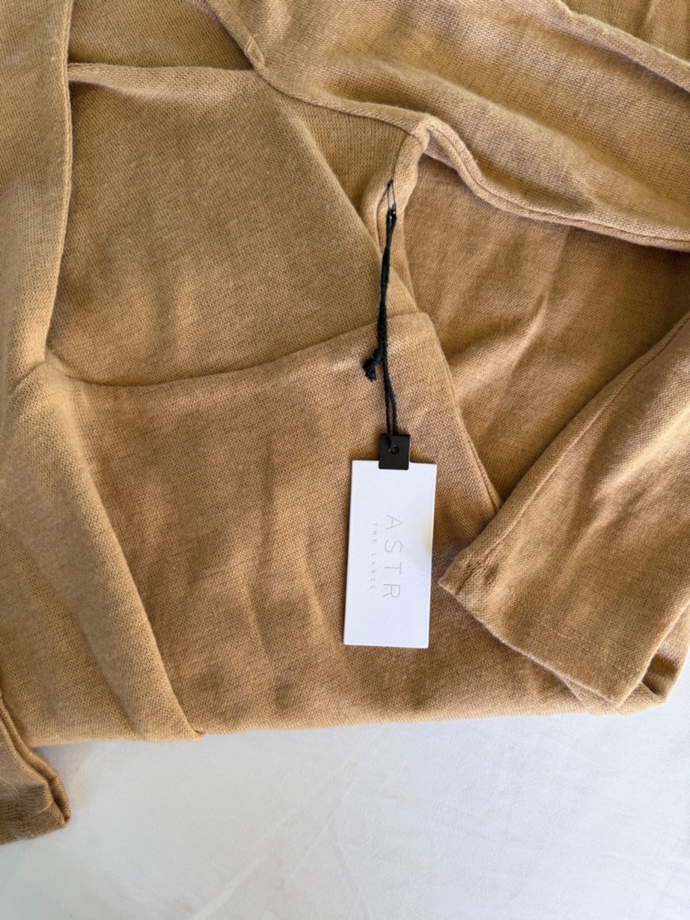 ASTR The Label nude long sleeve cross neck dress NWT size M - Picture 4 of 6